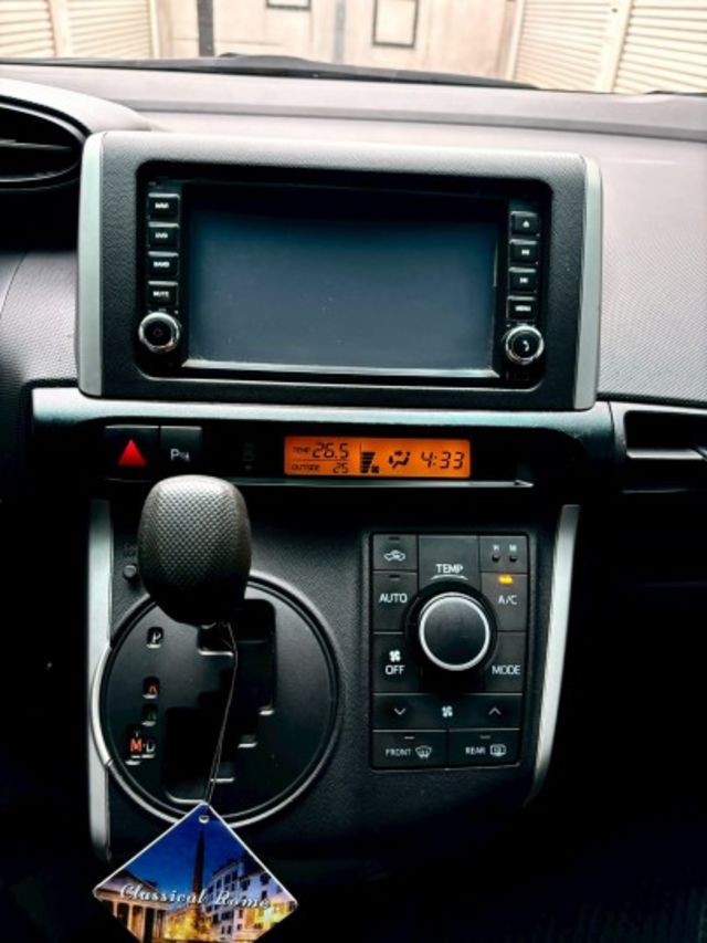 2014 TOYOTA WISH 經典版 配備: 恆溫空調~倒車顯影~胎壓偵測器~電折後視鏡~CD音響主機  第11張相片