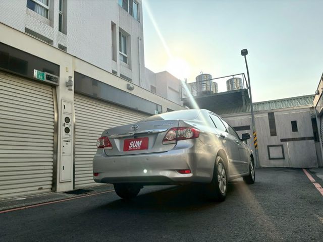 2011 TOYOTA Altis E版 認證車 升級：安卓機/carplay/藍牙/導航/倒車顯影/定速巡航/電折後視  第4張相片