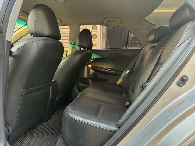 2011 TOYOTA Altis E版 認證車 升級：安卓機/carplay/藍牙/導航/倒車顯影/定速巡航/電折後視  第9張相片