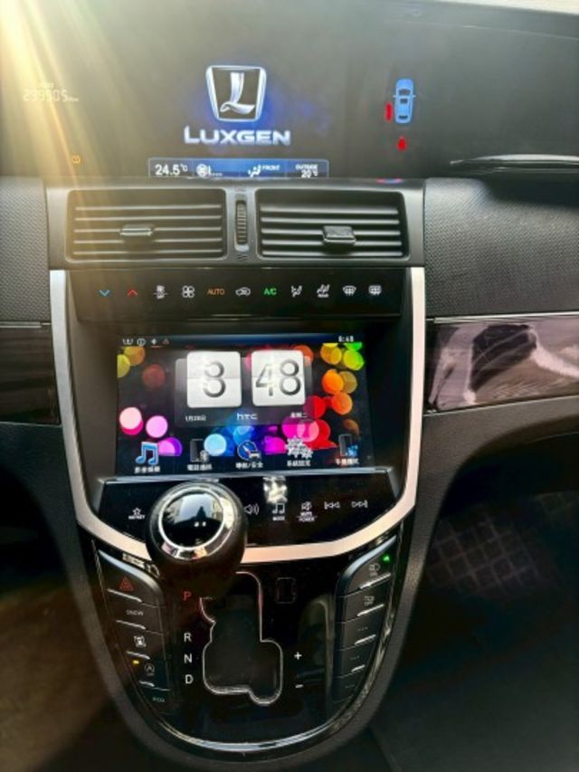 2017 Huxgen M7 Turbo 3D  免鑰匙/JBL音響/360環景/恆溫空調/里程電腦  第13張相片