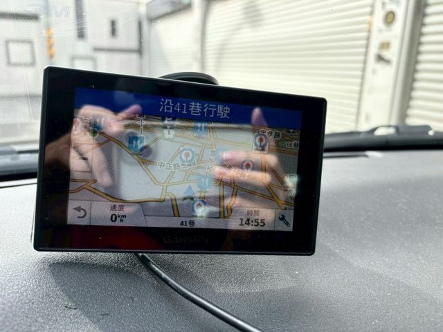 2011年 Lexus IS 250 黑色 免鑰匙/摸門解索/HID頭燈/電動天窗/換檔撥片  第14張相片