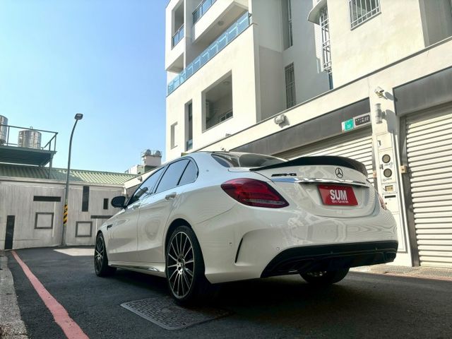 2016 C43 AMG 總代理 升級：發光旋轉高音/渦輪出風口/副駕飾板/柏林音響蓋/小鴨尾/360環景/盲點  第6張相片