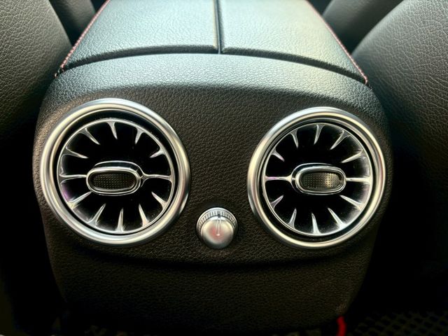 2016 C43 AMG 總代理 升級：發光旋轉高音/渦輪出風口/副駕飾板/柏林音響蓋/小鴨尾/360環景/盲點  第17張相片