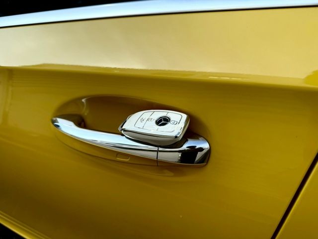 2020年Benz A180 AMG 原版件 配備: 免鑰匙/摸門/倒車影像/自動停車/空力套件/盲點/雙前電動記憶座椅  第7張相片