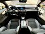 2020年Benz A180 AMG 原版件 配備: 免鑰匙/摸門/倒車影像/自動停車/空力套件/盲點/雙前電動記憶座椅  第9張縮圖