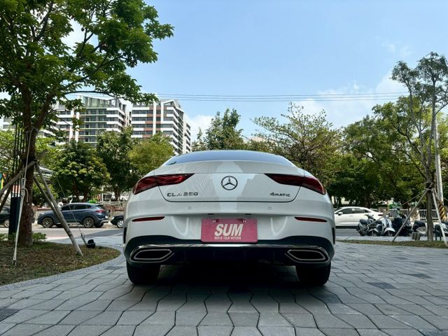 2020 CLA250 AMG 4MATIC 配備:多光束頭燈~22P~全景天窗~腳踢尾門~CarPlay~電動加熱座椅  第5張相片