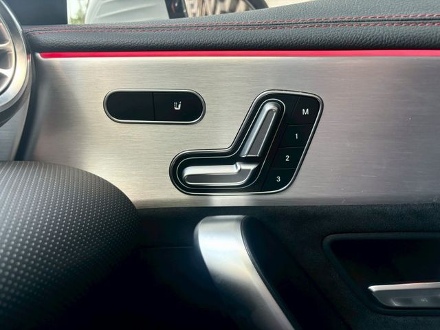 2020 CLA250 AMG 4MATIC 配備:多光束頭燈~22P~全景天窗~腳踢尾門~CarPlay~電動加熱座椅  第12張相片