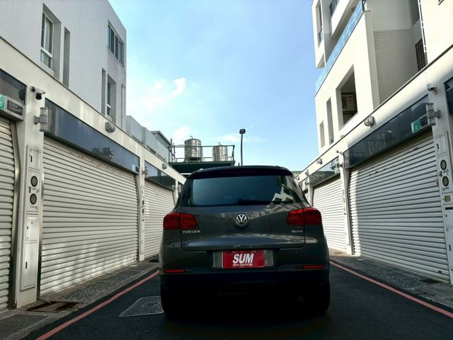 2015 VW Tiguan 1.4 TSI  原版件 ISOFIX/電子煞車/循跡防滑/定速巡航  第5張相片