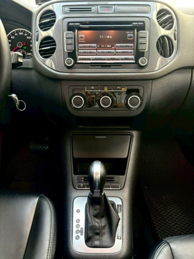 2015 VW Tiguan 1.4 TSI  原版件 ISOFIX/電子煞車/循跡防滑/定速巡航  第11張相片
