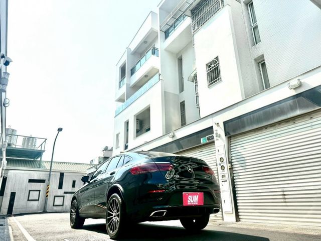 2019年GLC300CoupeAMG小改款 柏林之音/360環景/多光束頭燈/四門摸門/Carplay/電熱座椅  第6張相片