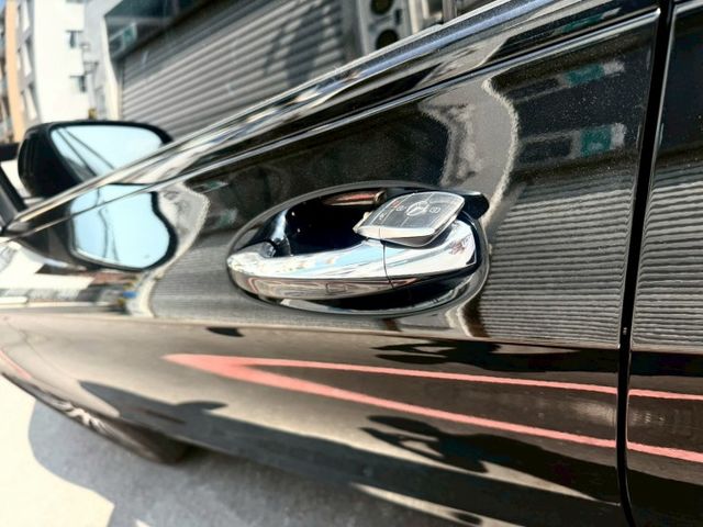 2019年GLC300CoupeAMG小改款 柏林之音/360環景/多光束頭燈/四門摸門/Carplay/電熱座椅  第7張相片