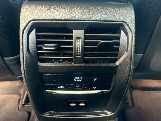 2023 BMW 330i Sport line ID8 下訂送升級M版包 遠端啟動/摸門解鎖/盲點/5AS套件/加熱座  第16張相片