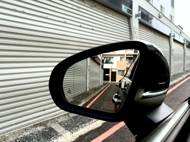 2021 Benz A180 AMG 總代理 免鑰匙/摸門/23P跟車/Carplay/盲點/雙前電動座椅/18吋鋁圈  第8張相片