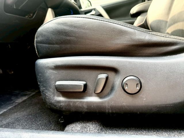 2016年 Toyota Rav4 頂級 小改款 配備:免鑰匙/摸門/TSS跟車/車道偏移/倒車顯影/駕駛座電動調整  第13張相片