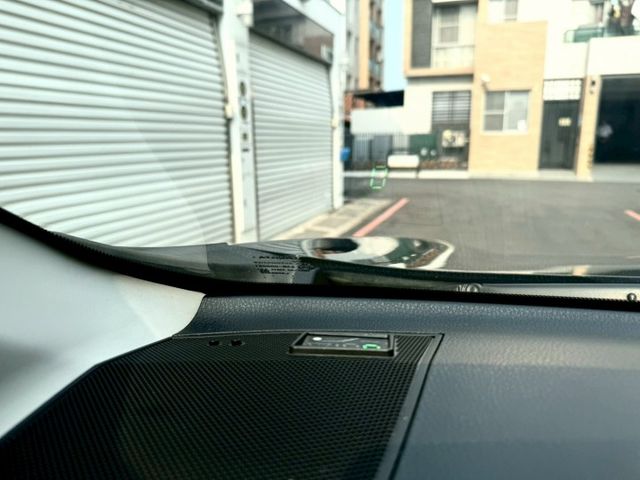 2016年 Toyota Rav4 頂級 小改款 配備:免鑰匙/摸門/TSS跟車/車道偏移/倒車顯影/駕駛座電動調整  第16張相片