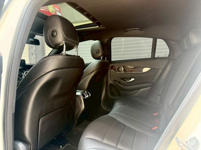 2019年 GLC300 Coupe 4Matic AMG 23P跟車/黑色天篷/盲點偵測/雙前加熱座椅/腳踢電尾  第11張相片
