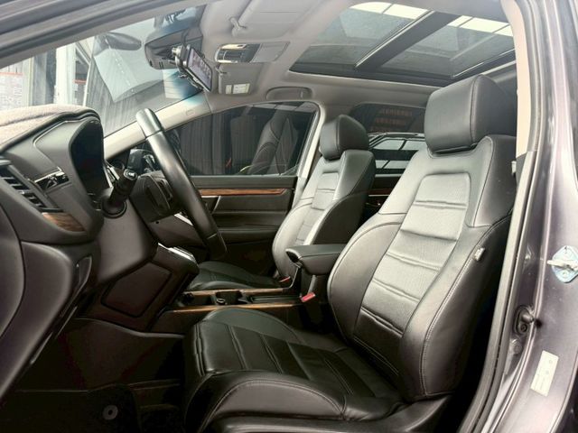2019 Honda CRV S版 1.5c配備 免鑰匙/摸門解鎖/ACC跟車/車道維持/盲點/全景天窗/Carplay  第9張相片