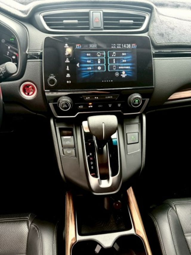 2019 Honda CRV S版 1.5c配備 免鑰匙/摸門解鎖/ACC跟車/車道維持/盲點/全景天窗/Carplay  第12張相片