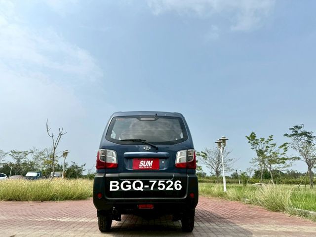 2020年 凌利A180 1.5c 手排 箱式 藍 原版件 光感頭燈 盲點偵測 行車記錄器前後錄 後座出風口  第5張相片