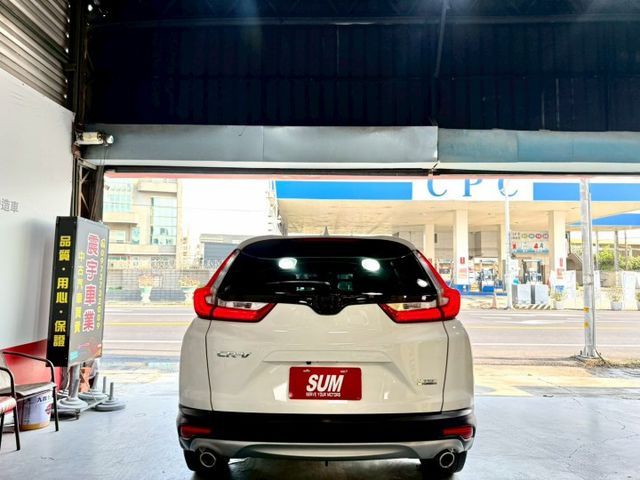 2019年 CRV VTI-S 一手車 原廠保養 18吋輪圈 行車記錄器 免鑰匙 ACC跟車 車道維持 胎壓偵測 原廠導  第5張相片