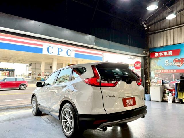 2019年 CRV VTI-S 一手車 原廠保養 18吋輪圈 行車記錄器 免鑰匙 ACC跟車 車道維持 胎壓偵測 原廠導  第6張相片