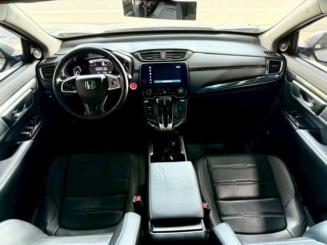 2019年 CRV VTI-S 一手車 原廠保養 18吋輪圈 行車記錄器 免鑰匙 ACC跟車 車道維持 胎壓偵測 原廠導  第9張相片