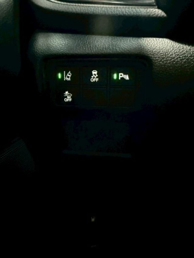 2019年 CRV VTI-S 一手車 原廠保養 18吋輪圈 行車記錄器 免鑰匙 ACC跟車 車道維持 胎壓偵測 原廠導  第15張相片