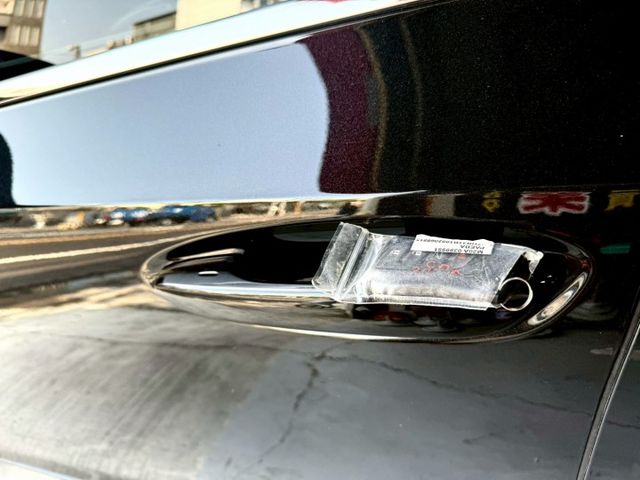 2020年 Lexus ES200 頂級版 免鑰匙~摸門解鎖~ACC跟車~盲點~Carplay~無線充電盤~雙冷熱通風椅  第7張相片