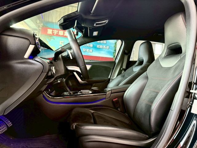 2021 Benz A180 AMG 總代理 免鑰匙/摸門/23P跟車/Carplay/盲點/雙前電動座椅/18吋鋁圈  第10張相片