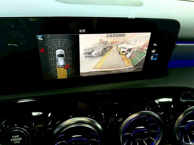 2021 Benz A180 AMG 總代理 免鑰匙/摸門/23P跟車/Carplay/盲點/雙前電動座椅/18吋鋁圈  第14張相片