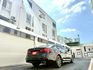 2017 BMW G30 520d 總代理 升級：M版空力套件/18吋M版鋁圈/免鑰匙/摸門/腳踢尾門/車道偏移/盲點  第4張縮圖