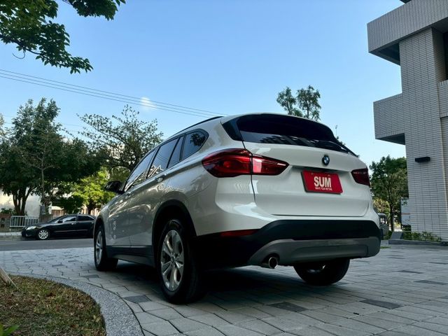 2016 BMW X1 sDrive18d 總代理 自動停車~摸門解鎖~無線藍芽~雙前座電動座椅~氣氛燈  第6張相片