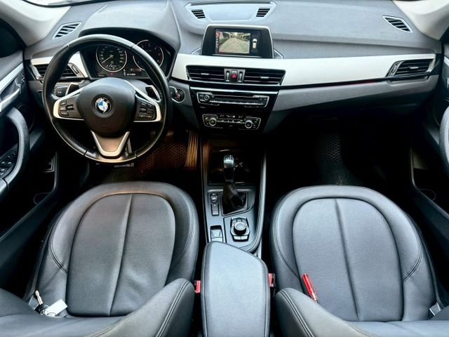 2016 BMW X1 sDrive18d 總代理 自動停車~摸門解鎖~無線藍芽~雙前座電動座椅~氣氛燈  第7張相片