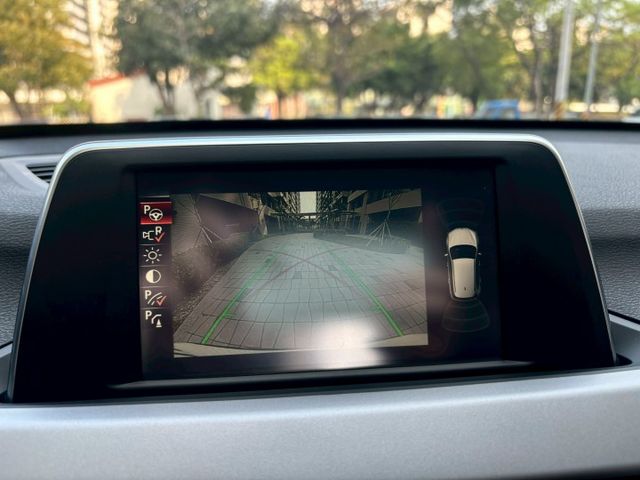 2016 BMW X1 sDrive18d 總代理 自動停車~摸門解鎖~無線藍芽~雙前座電動座椅~氣氛燈  第11張相片