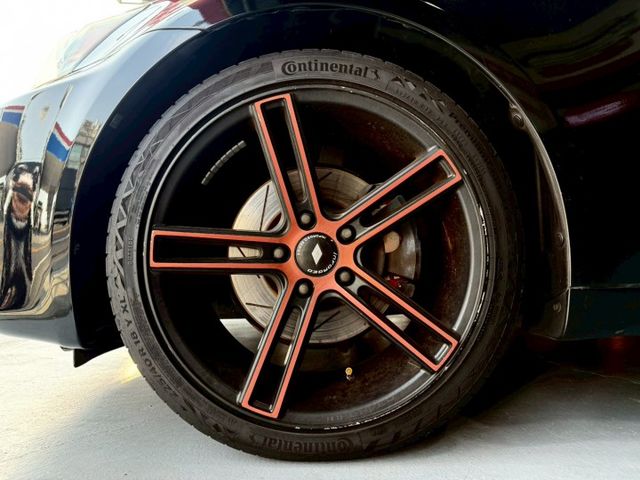 2011年 Lexus IS 250 黑色 免鑰匙/摸門解索/HID頭燈/電動天窗/換檔撥片  第8張相片
