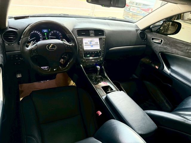 2011年 Lexus IS 250 黑色 免鑰匙/摸門解索/HID頭燈/電動天窗/換檔撥片  第12張相片