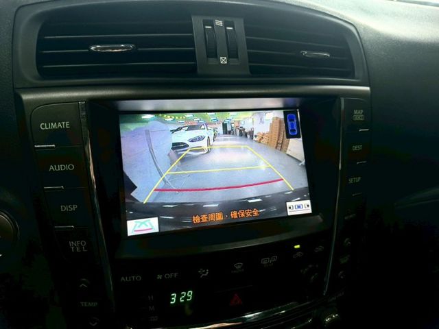 2011年 Lexus IS 250 黑色 免鑰匙/摸門解索/HID頭燈/電動天窗/換檔撥片  第18張相片