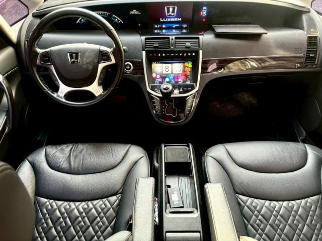 2017 Huxgen M7 Turbo 3D  免鑰匙/JBL音響/360環景/恆溫空調/里程電腦  第8張相片