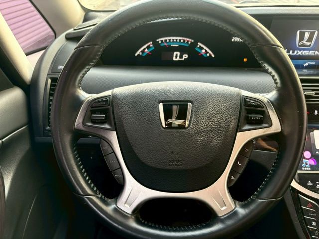 2017 Huxgen M7 Turbo 3D  免鑰匙/JBL音響/360環景/恆溫空調/里程電腦  第16張相片