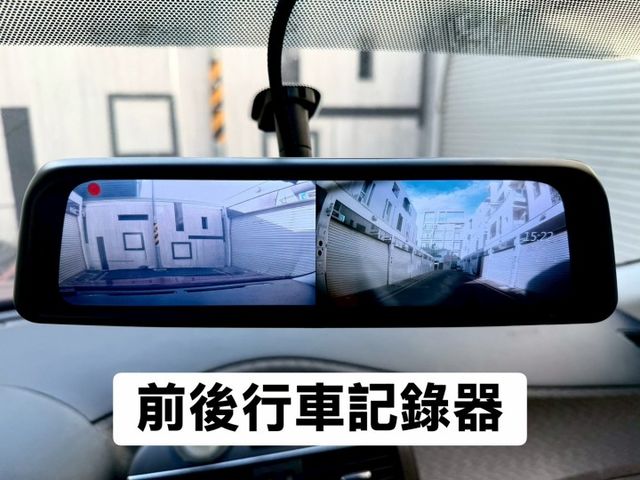 2021 Nissan Tiida 旗艦版 配備: 免鑰匙/摸門~CarPlay~原廠螢幕~盲點~抬頭~前後行車記錄器  第12張相片