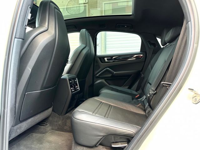 2019年 Porsche Cayenne Coupe S 升級Turbo空力套件/21吋鍛造鋁圈/盲點/摸門/小旋鈕  第9張相片