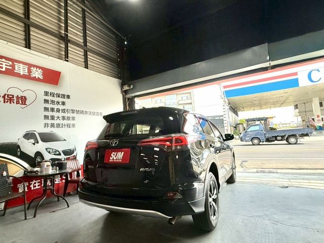 2016年 Toyota Rav4 頂級 小改款 配備:免鑰匙/摸門/TSS跟車/車道偏移/倒車顯影/駕駛座電動調整  第4張相片