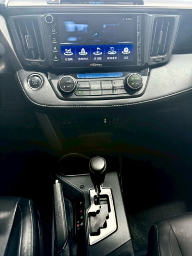 2016年 Toyota Rav4 頂級 小改款 配備:免鑰匙/摸門/TSS跟車/車道偏移/倒車顯影/駕駛座電動調整  第18張相片