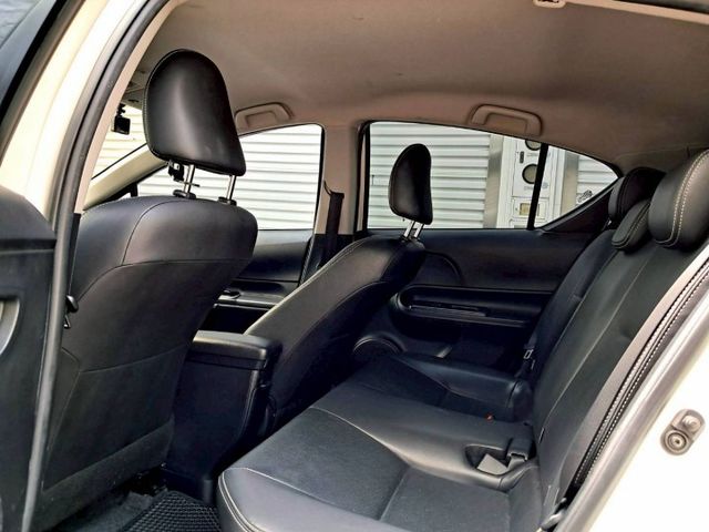 2019 TOYOTA PURIS C 升級：安卓機/行車記錄器/免鑰匙/摸門解鎖/車道變換輔助  第10張相片