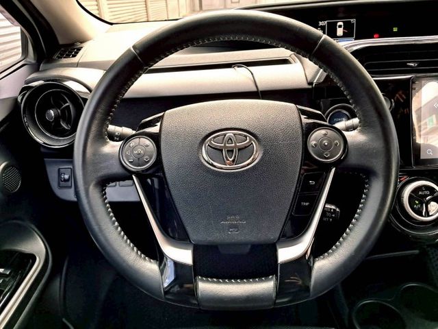 2019 TOYOTA PURIS C 升級：安卓機/行車記錄器/免鑰匙/摸門解鎖/車道變換輔助  第12張相片