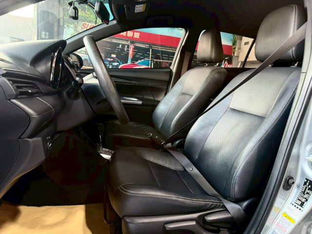 2016年 yaris 經典版 小改款 不用怕公里多的問題/可以保固1年/2萬公里外加保養服務  第9張相片