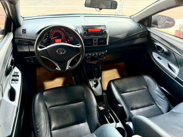 2016年 yaris 經典版 小改款 不用怕公里多的問題/可以保固1年/2萬公里外加保養服務  第10張相片