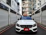 2018 BENZ C300 AMG 4-MATIC/AMG夜色套件/免鑰匙/柏林之音/全景天窗/雙前座加熱椅/盲點偵測  第2張縮圖