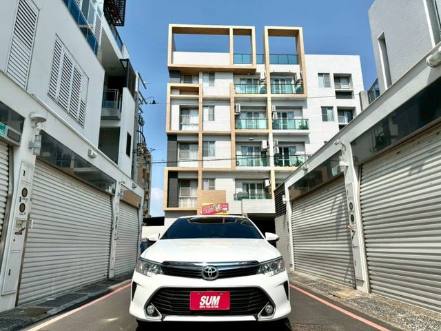 2020 Toyota Camry 雅緻 升級：安卓機含倒車顯影 防盜系統 電折後視鏡 蜂鳴式倒車 胎壓偵測  第2張相片