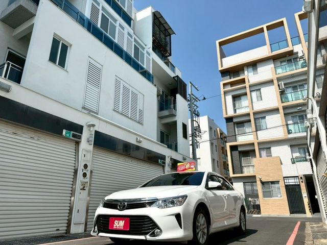 2020 Toyota Camry 雅緻 升級：安卓機含倒車顯影 防盜系統 電折後視鏡 蜂鳴式倒車 胎壓偵測  第3張相片